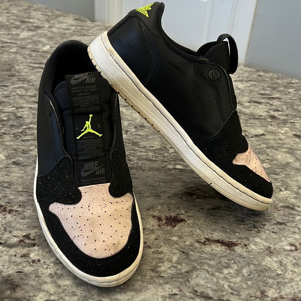 Jordan Retro slip on